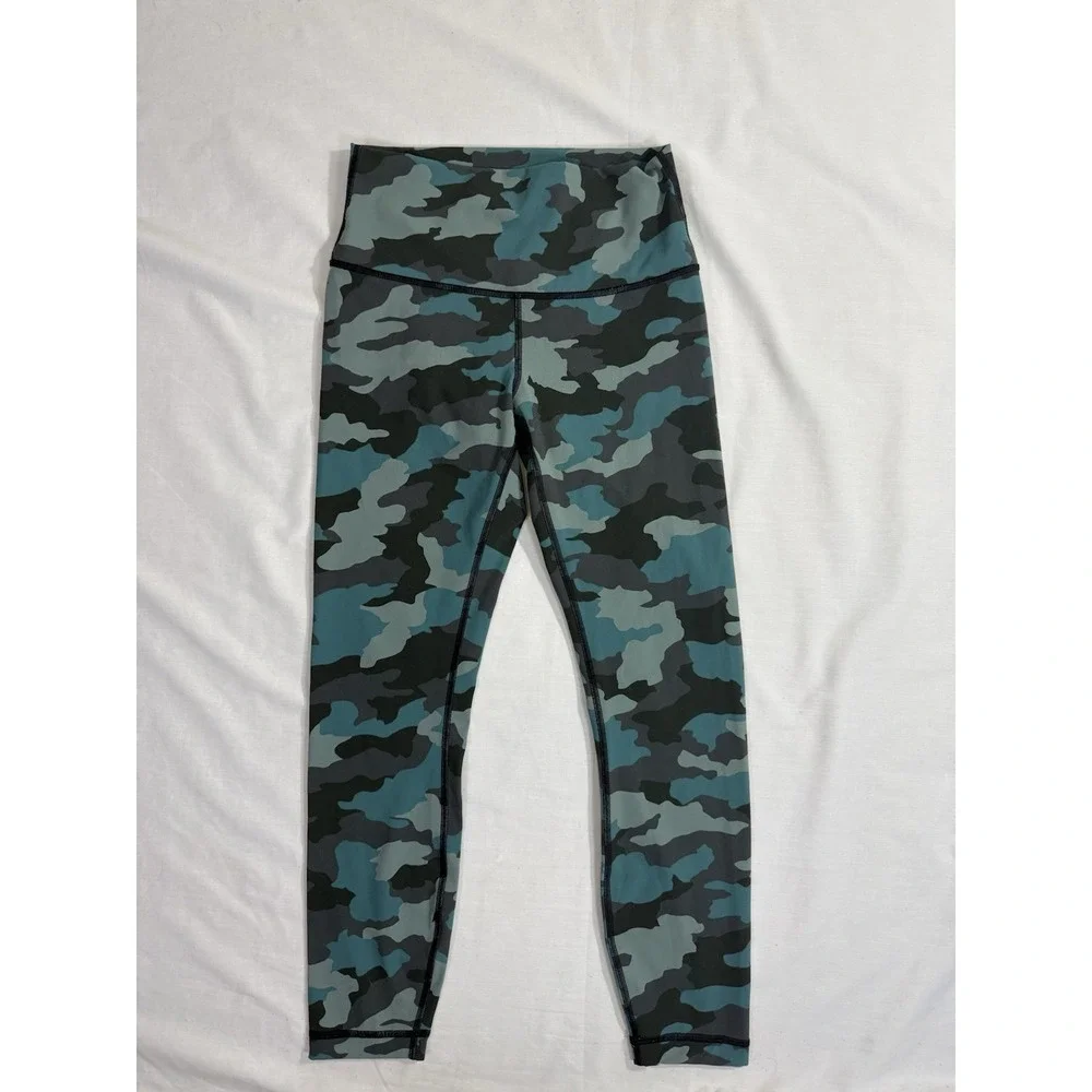 Lululemon leggings Size 6 Camo Wunder Train